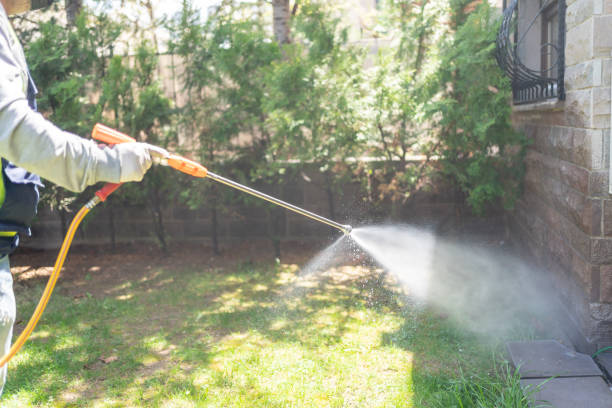 Best Exterminator Services  in Oakland, NJ